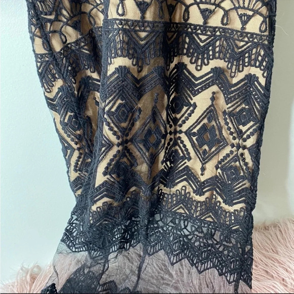 Jen’s Pirate Booty Black Phantome Lace Maxi Dress - Picture 5 of 10